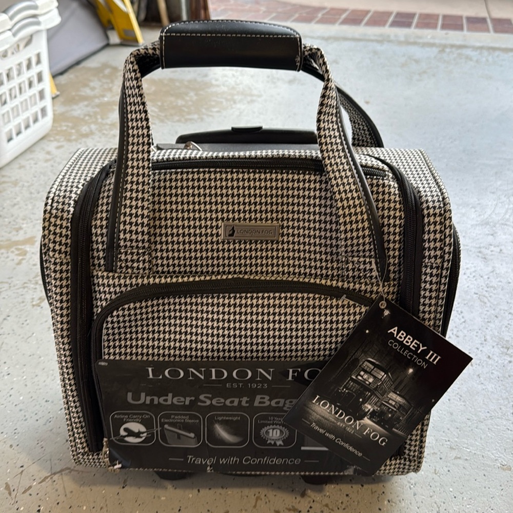 London Fog Abbey Under Seat Carry On Luggage Roller Bag 15”NWT